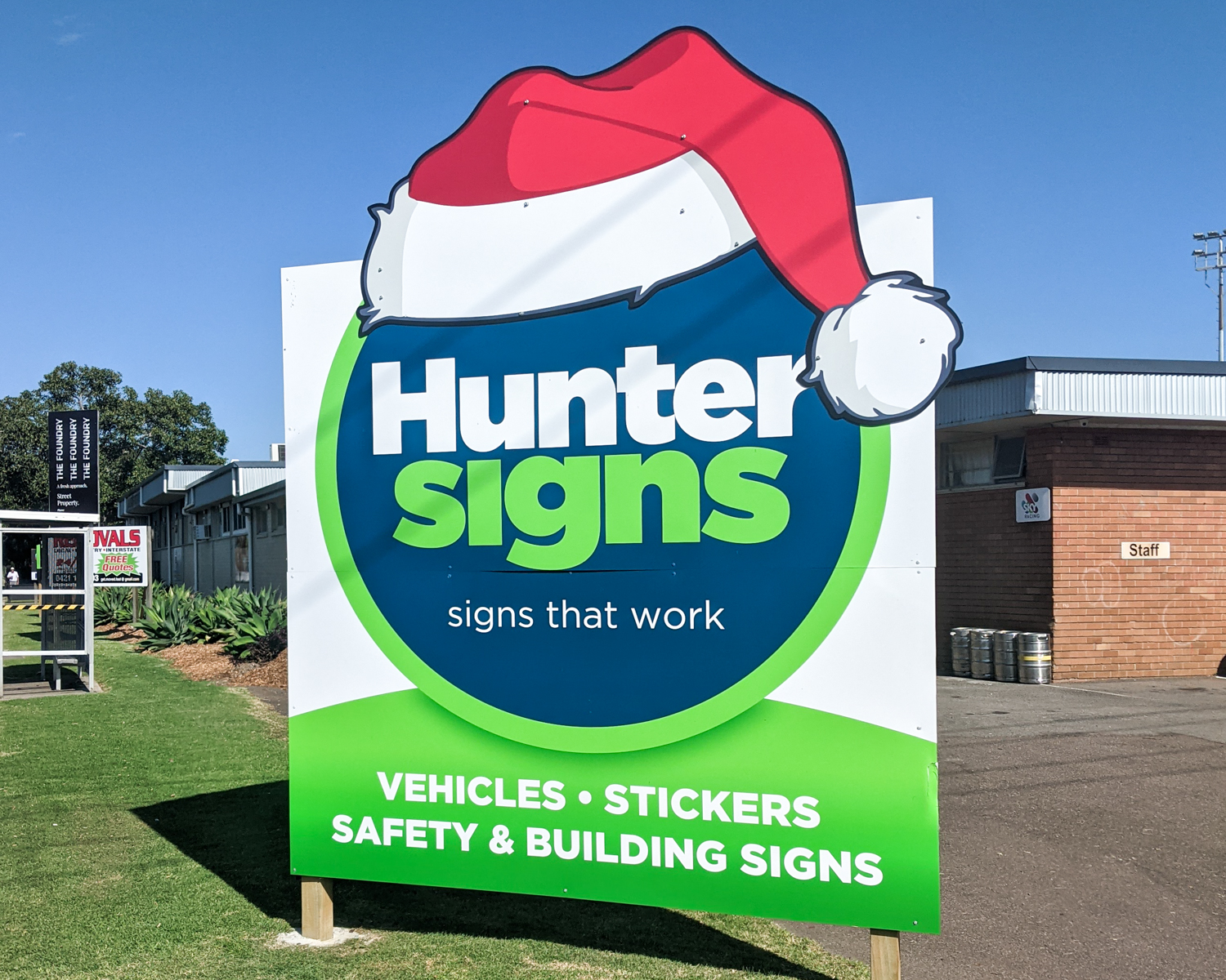 Seasonal Signage: Maximising Impact with Temporary Displays